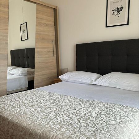 Apartman Luka Шибеник Экстерьер фото