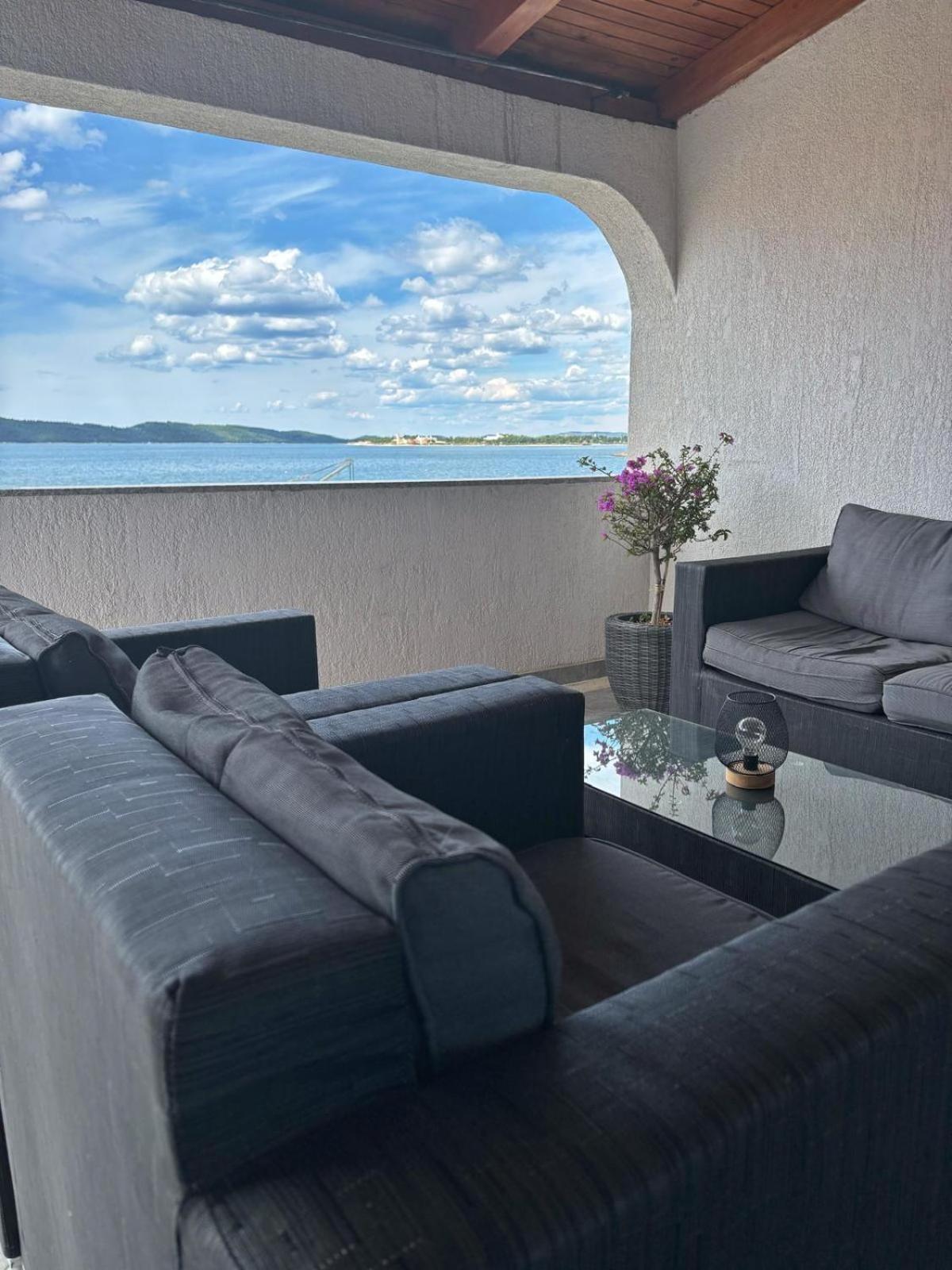 Apartman Luka Шибеник Экстерьер фото